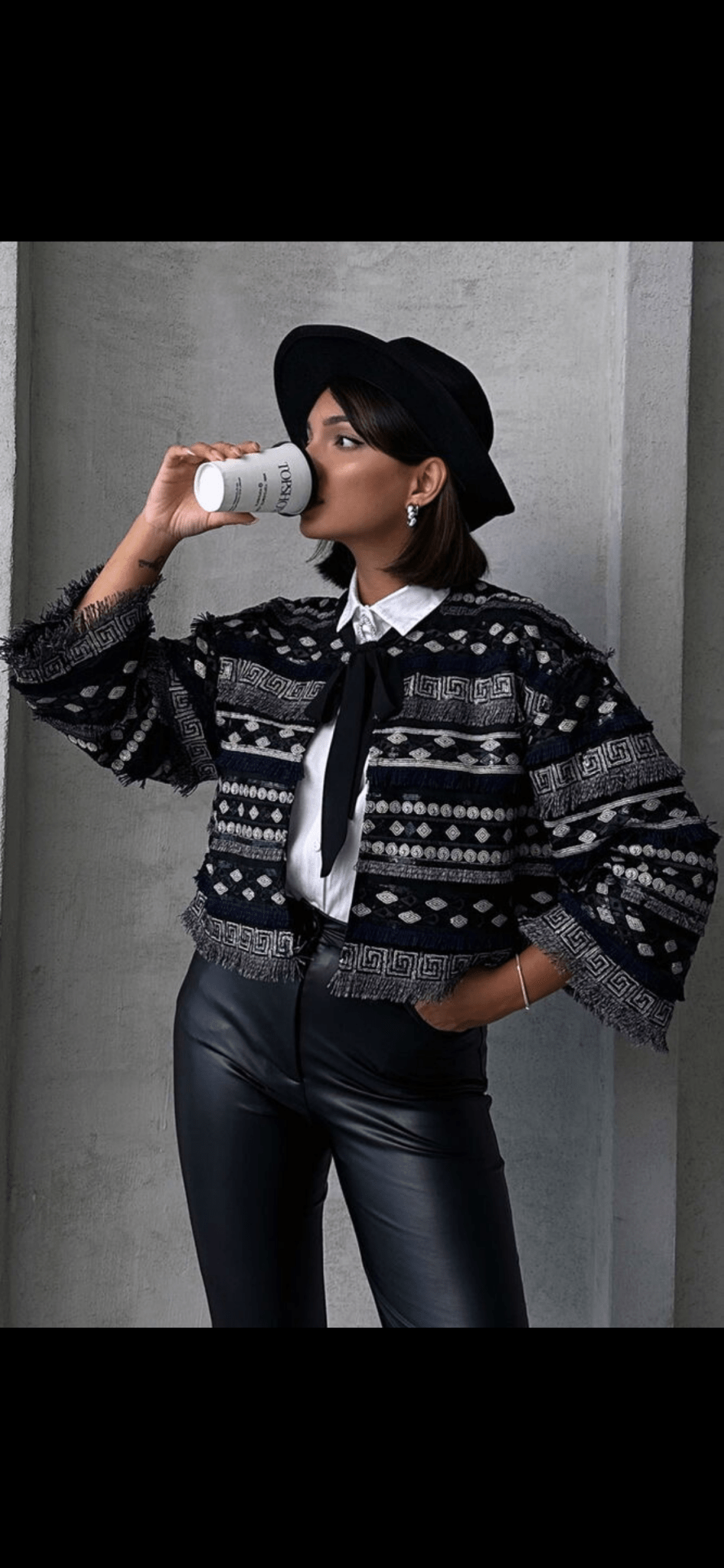 Cardigan brodé à nouer - leyily